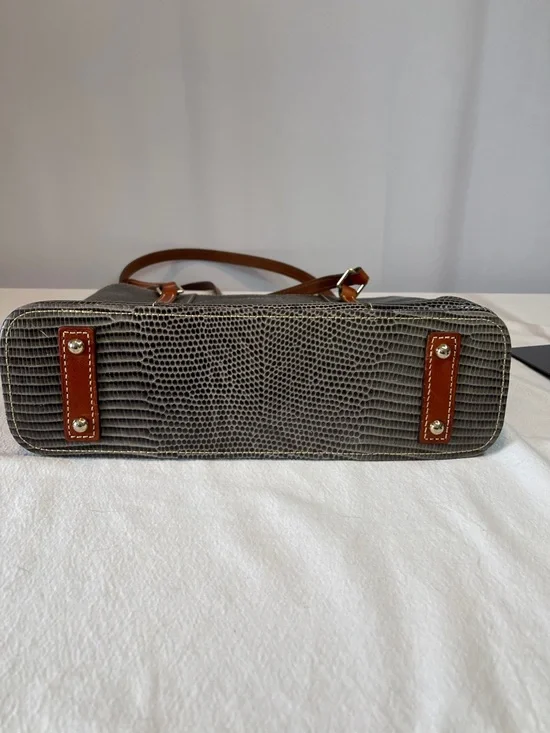 Dooney & Bourke 1975 Embossed Lizard Dark Brown Leather Shoulder Bag - Picture 9 of 15